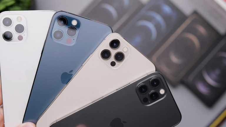 Apple Siapkan iPhone Lipat, Ubah Teknologi Layar dan Andalkan Touch ID